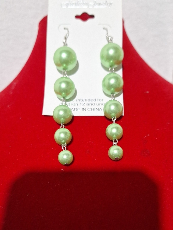 Jewelry - Green Pearl Drop Earrings - Women Jewelry